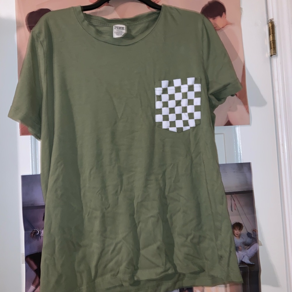 Victoria’s Secret PINK t shirt